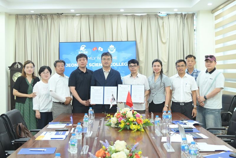 Mở rộng kết nối quốc tế trong lĩnh vực đào tạo, nghiên cứu khoa học và phát triển nguồn nhân lực chất lượng cao