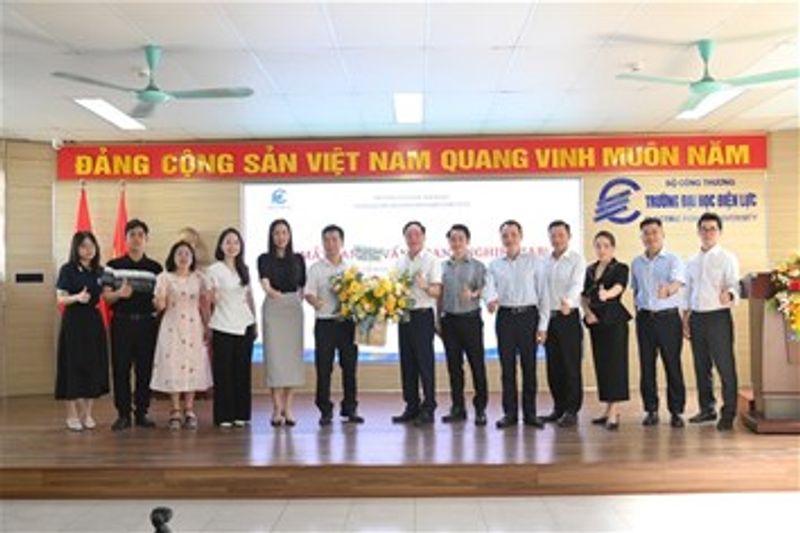 Đẩy mạnh gắn kết doanh nghiệp trong đào tạo: Hội thảo rà soát, cập nhật chương trình đào tạo và ra mắt Ban Tư vấn Doanh nghiệp (IAB)