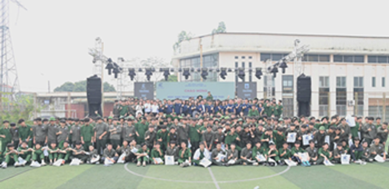 Trường Đại học Điện lực chào mừng học sinh Trường THPT Phạm Hồng Thái đến tham quan và trải nghiệm