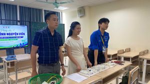 Ban Chấp hành Đoàn Trường Đại học Điện lực tổ chức phỏng vấn tuyển chọn tình nguyện viên Chiến dịch Mùa hè xanh 2026