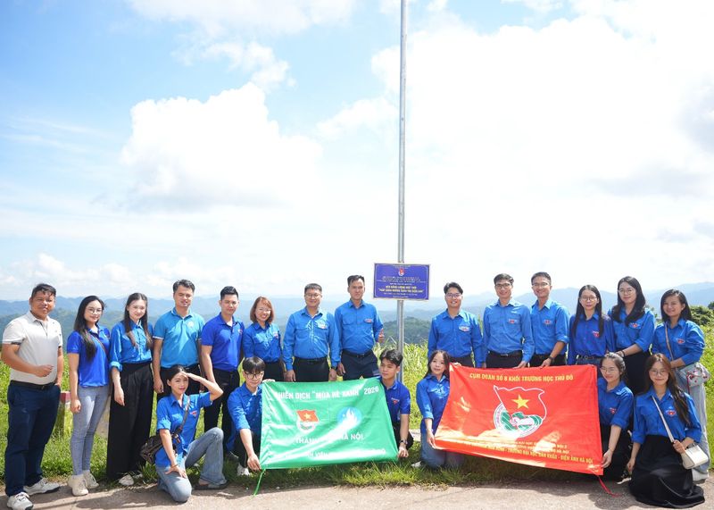 Tuổi trẻ Trường Đại học Điện lực tham gia hành trình tình nguyện “Nghĩa tình biên giới” tại tỉnh Lạng Sơn
