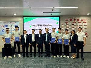 Gặp mặt sinh viên Trường Đại học Điện lực tham gia chương trình đào tạo cán bộ nguồn tại Công ty TNHH Goertek (Trung Quốc)