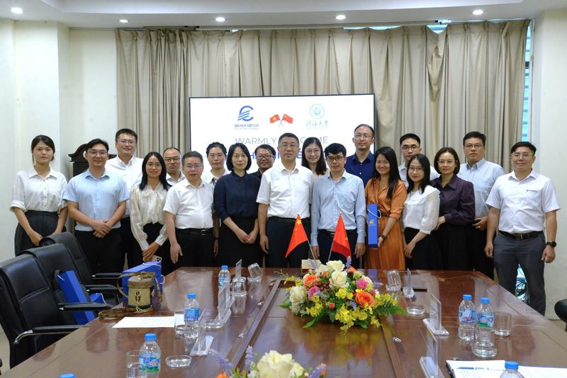 Mở rộng hợp tác quốc tế trong lĩnh vực năng lượng Đại học Hà Hải, Trung Quốc